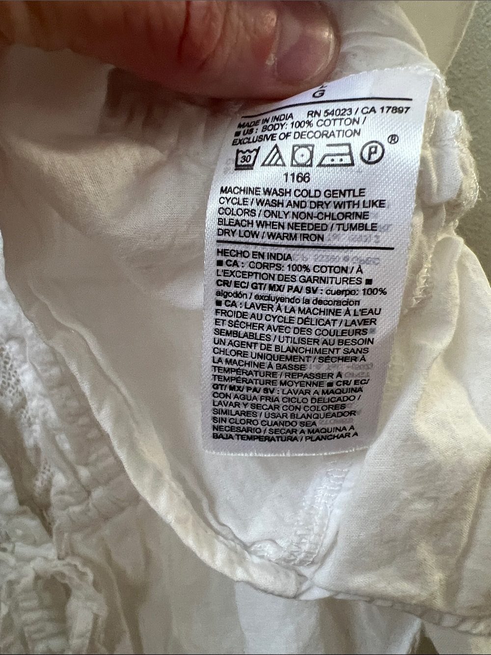 Old Navy White Sleeveless Button-Front Top - Picture 4 of 5